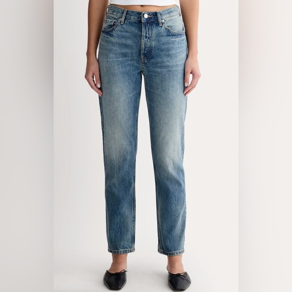 Everlane The ’90s Cheeky® Jean - Picture 2 of 7